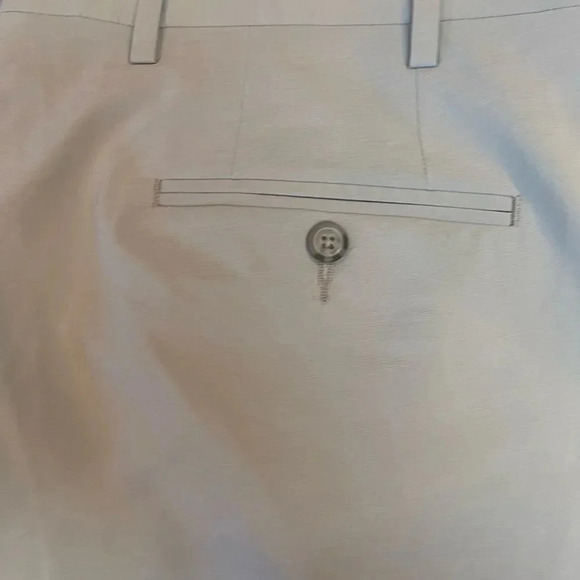 Berle Mens Shorts Vintage Grey Flat Front 8" Inseam EUC Size 40 Waist - Picture 8 of 8